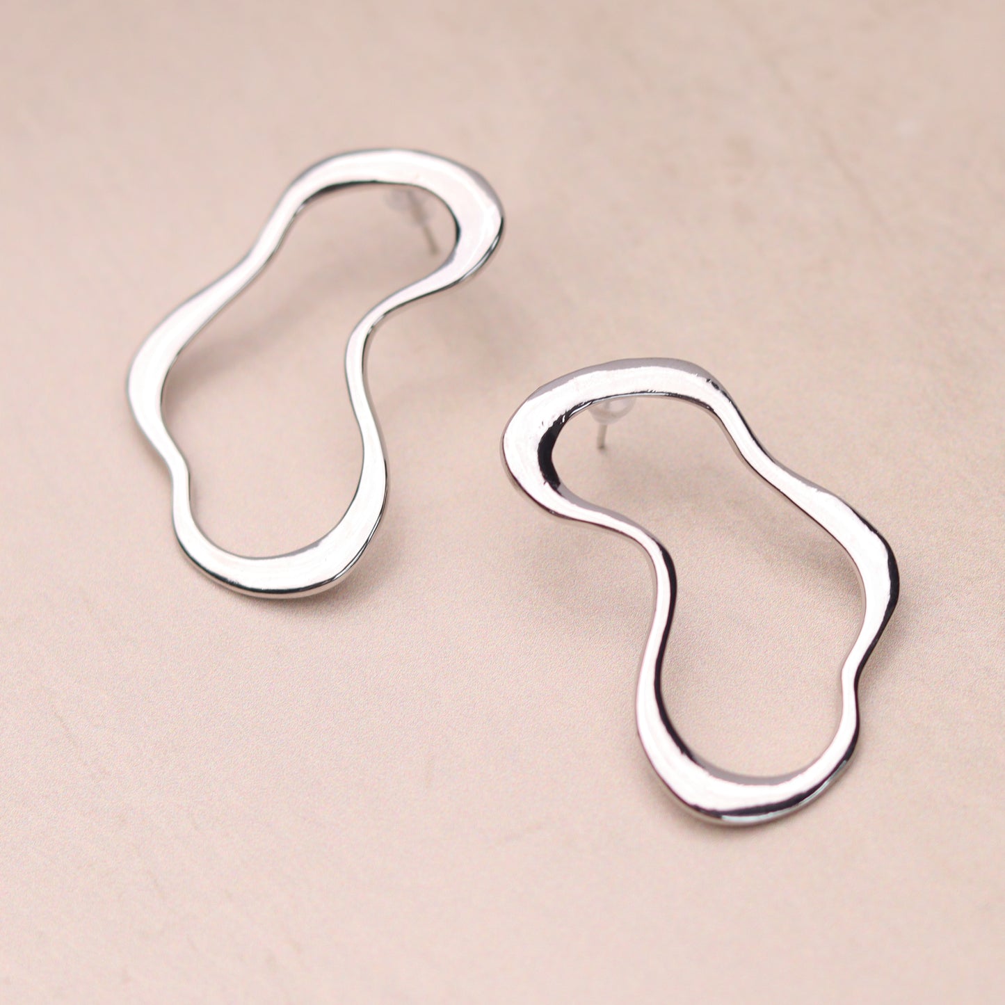 Free Flow Earrings - Silver