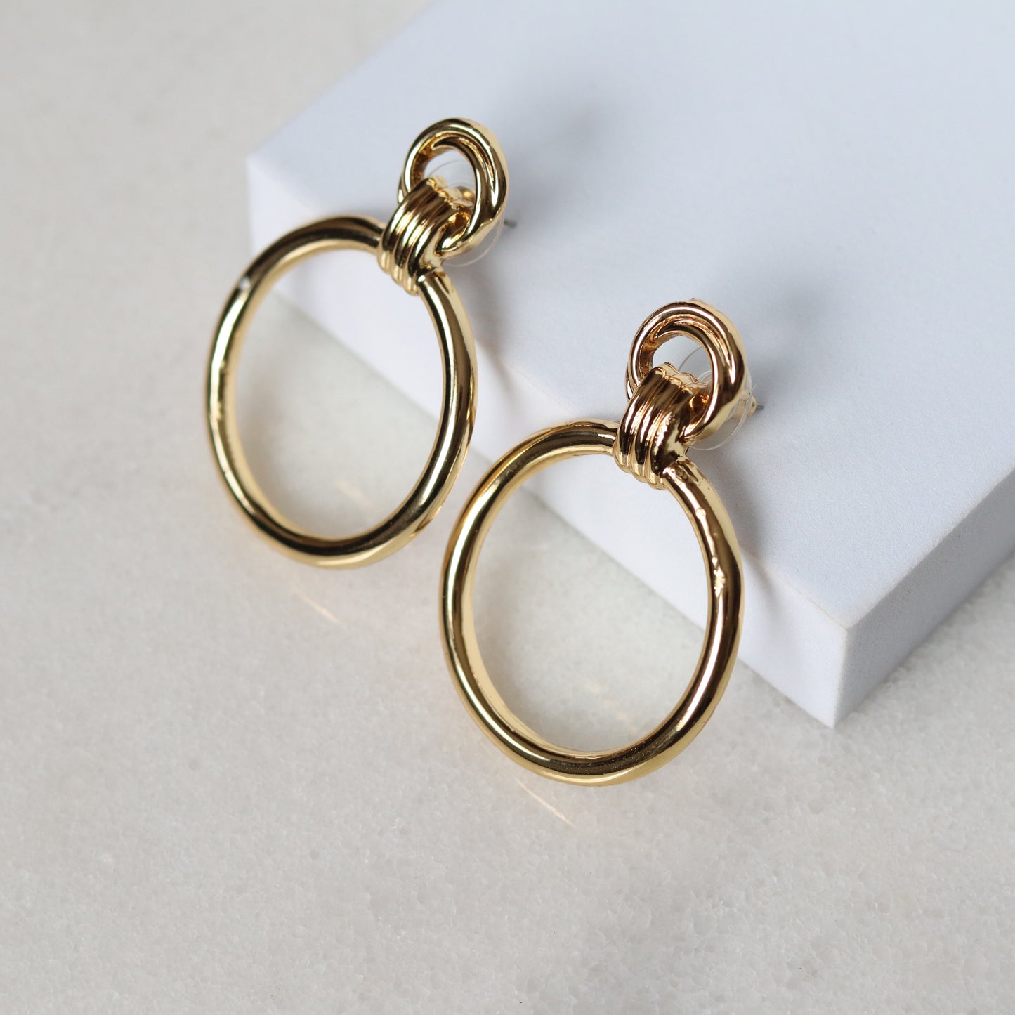 Knot Today Earrings - Gold