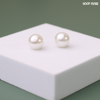 PEARL CLASSIC STUDS