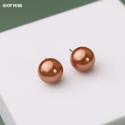 CARAMEL PEARL STUDS