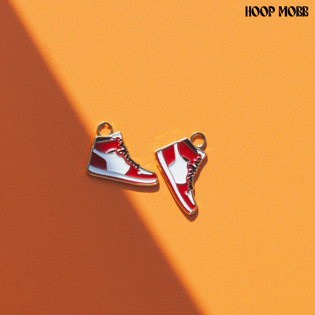 SNEAKER GIRL MOBB CHARMS™ SET - RED