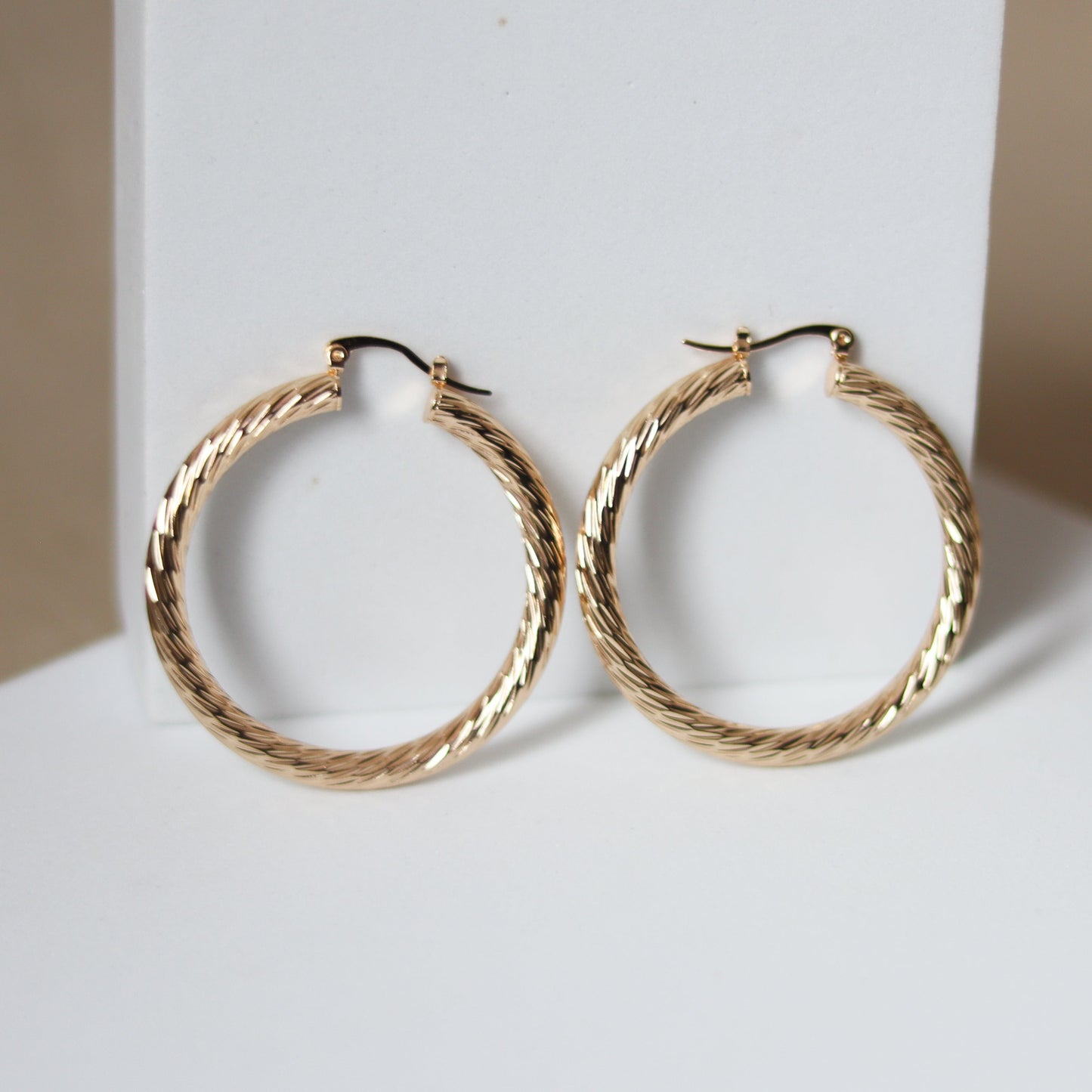 MISS FANCY HOOPS - GOLD
