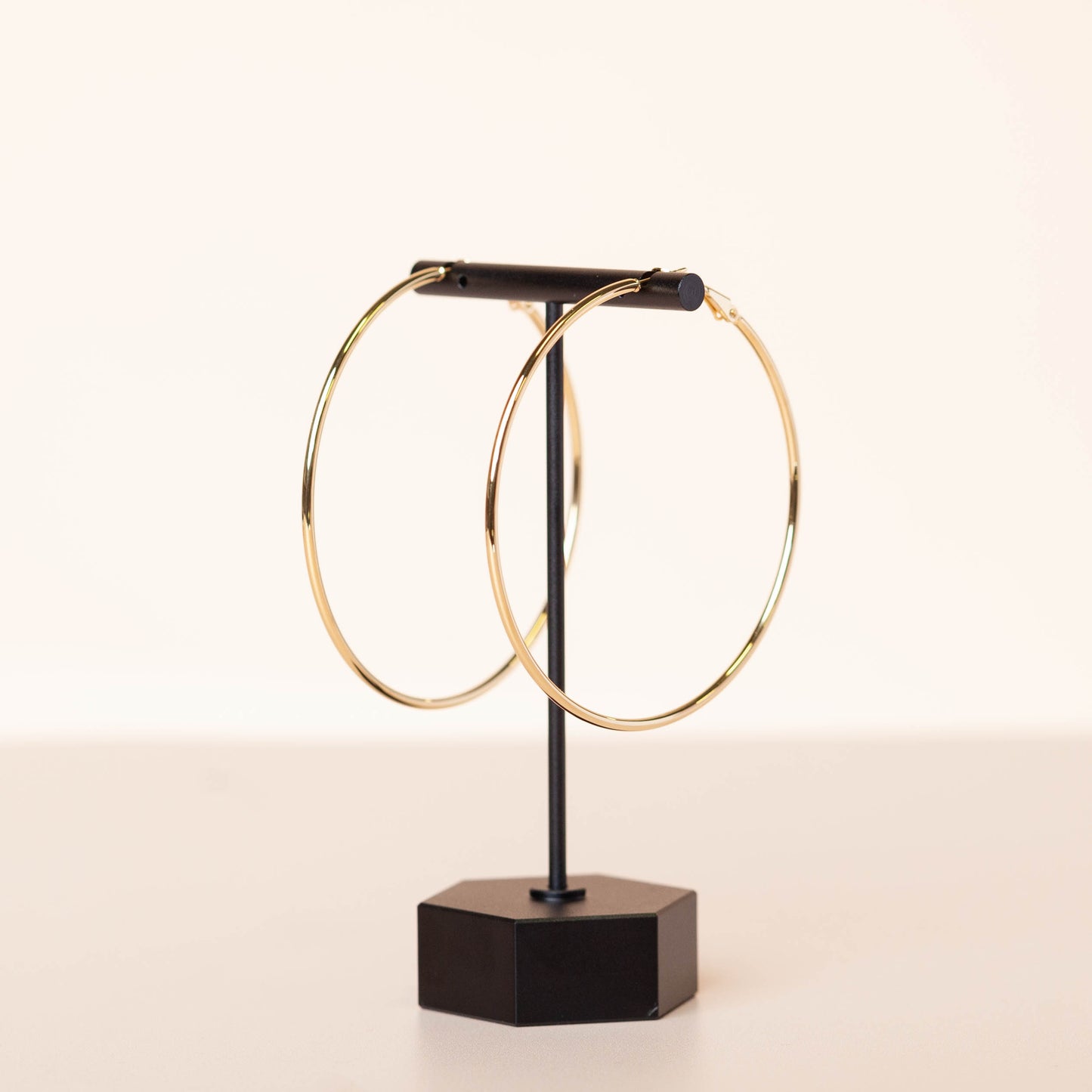 PLAIN JANE HOOPS - GOLD/MEDIUM