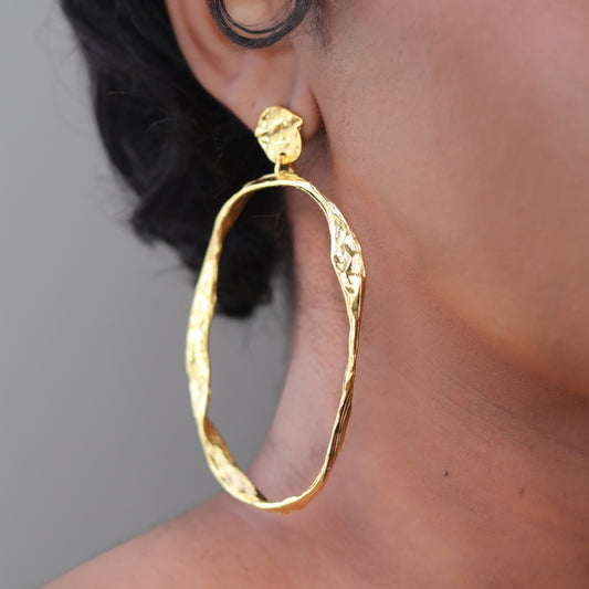 lady in charge hoops gold